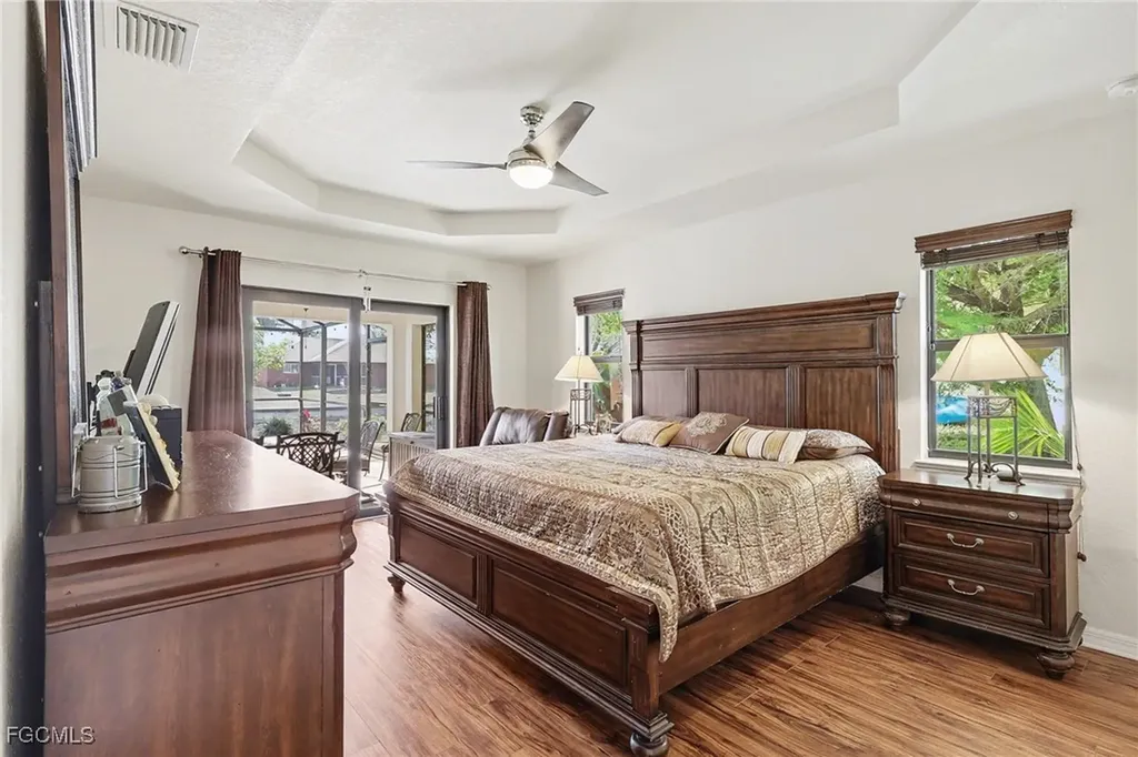 1426 SW 12th Terrace Cape Coral FL 33991