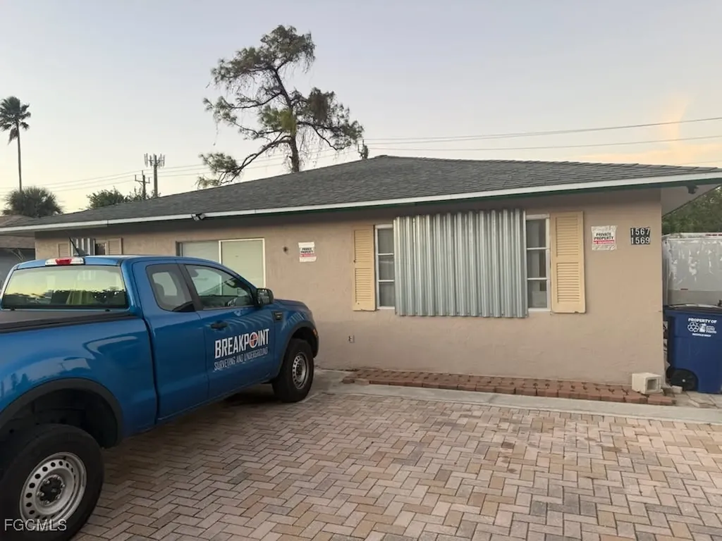 1569 Maple Drive Fort Myers FL 33907