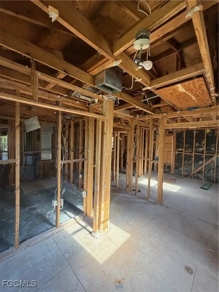 13761 Sophomore Lane Fort Myers FL 33912