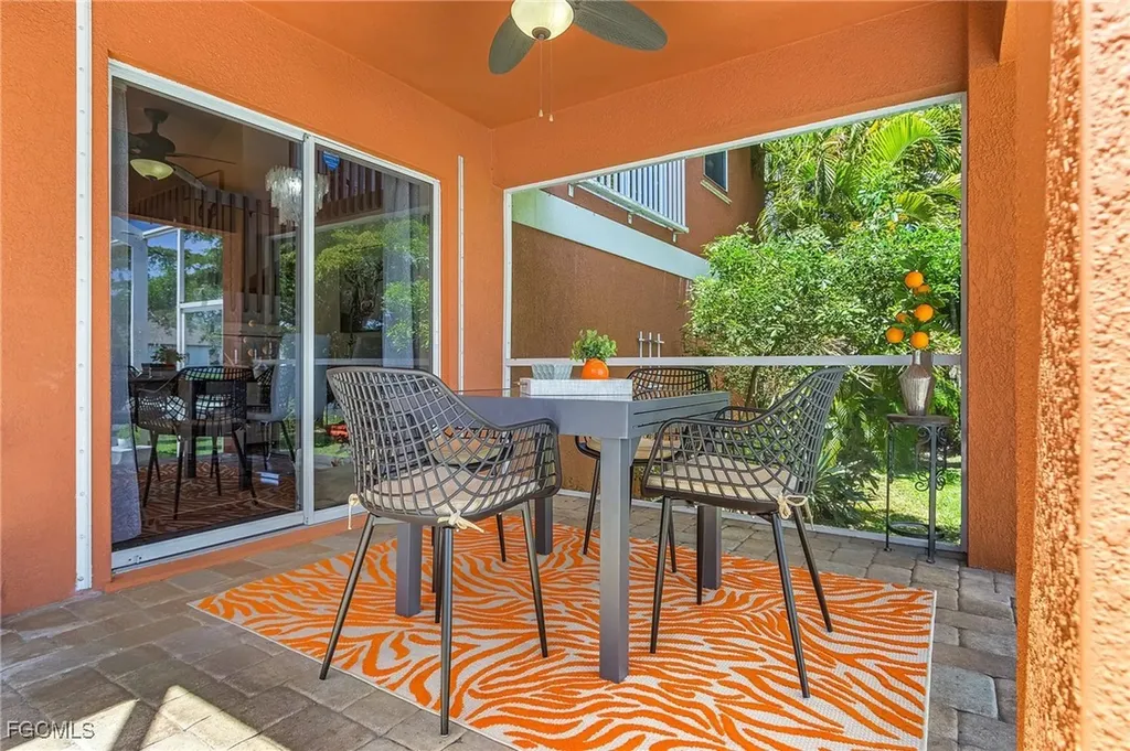 327 SW 26th Terrace Cape Coral FL 33914