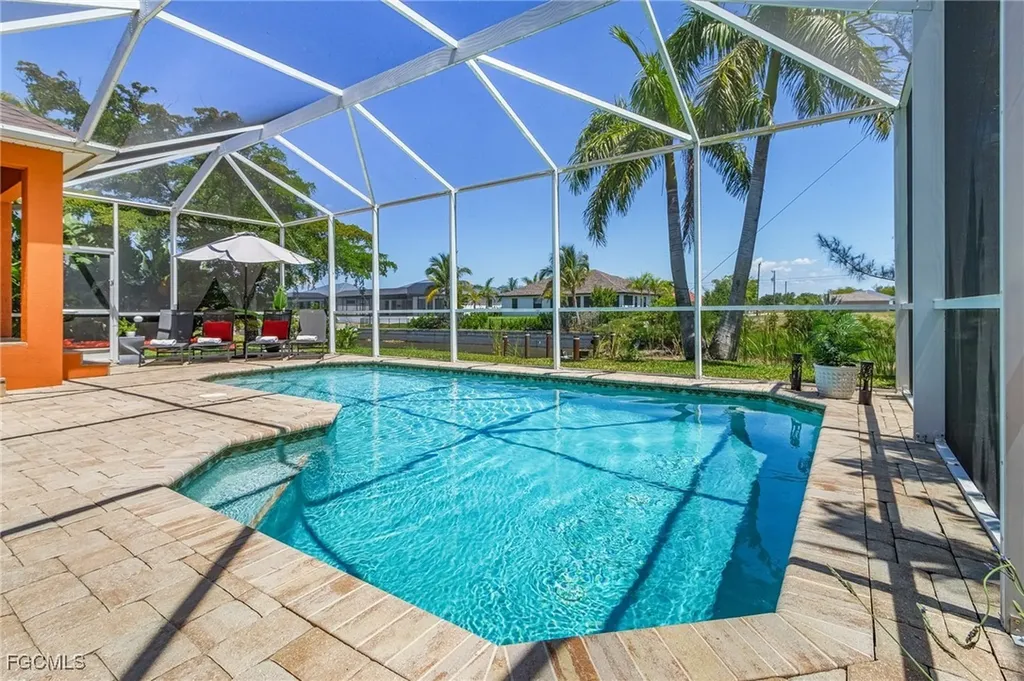 327 SW 26th Terrace Cape Coral FL 33914