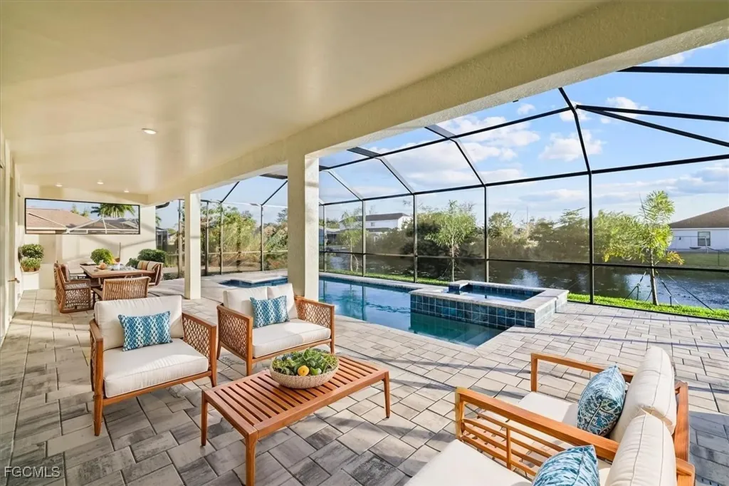 1220 SE 5th Terrace Cape Coral FL 33990