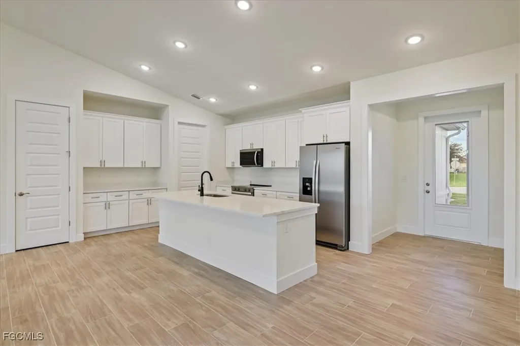 1220 SE 5th Terrace Cape Coral FL 33990