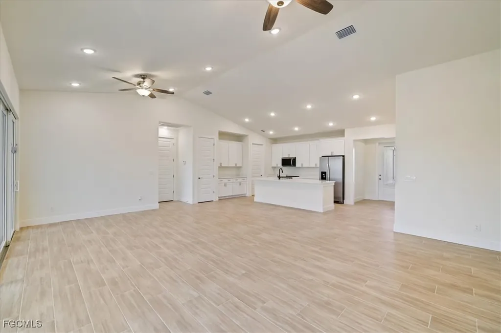 1220 SE 5th Terrace Cape Coral FL 33990