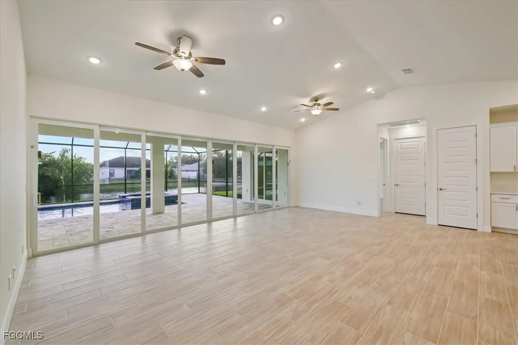 1220 SE 5th Terrace Cape Coral FL 33990
