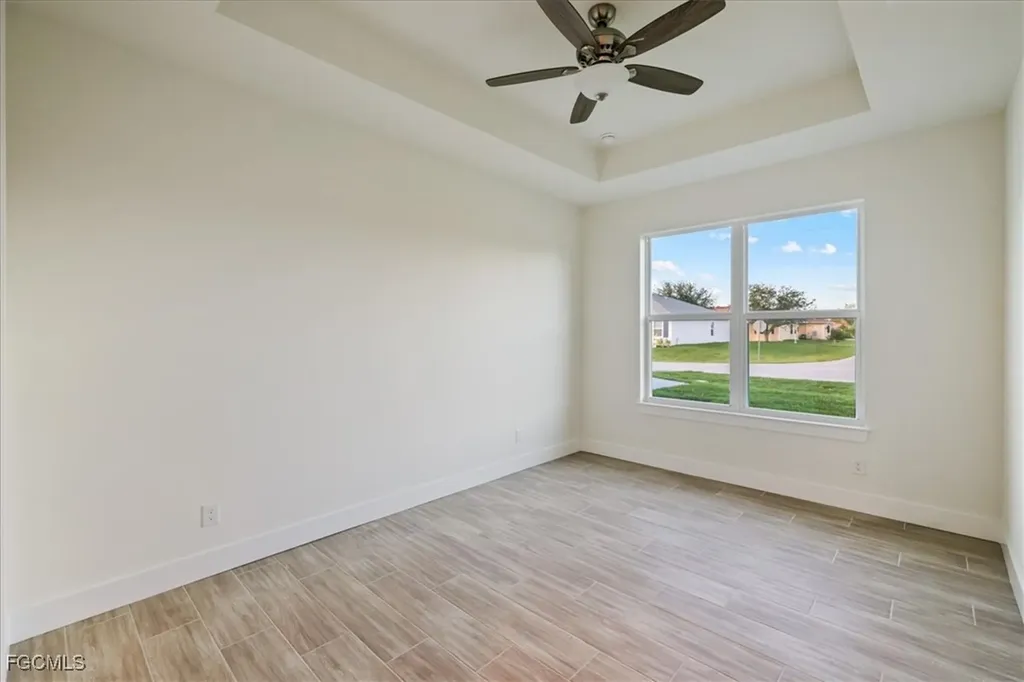1220 SE 5th Terrace Cape Coral FL 33990