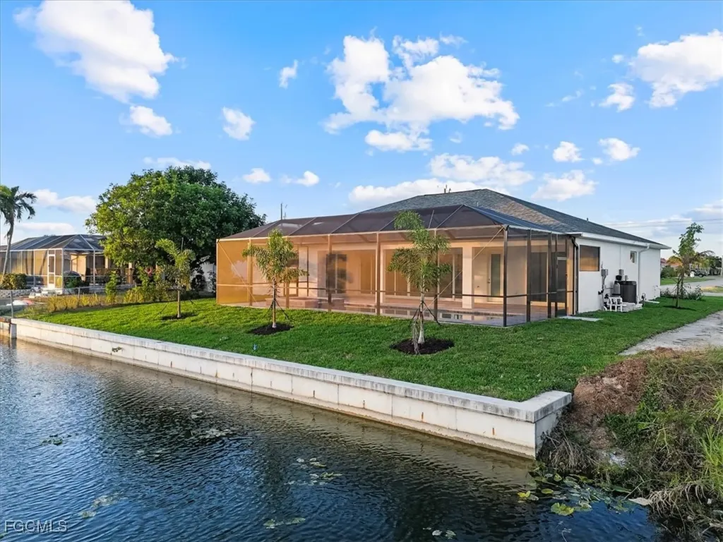 1220 SE 5th Terrace Cape Coral FL 33990