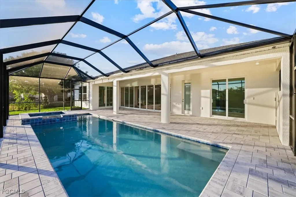 1220 SE 5th Terrace Cape Coral FL 33990