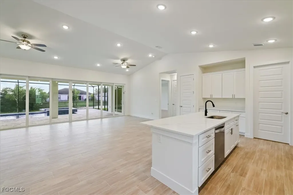 1220 SE 5th Terrace Cape Coral FL 33990