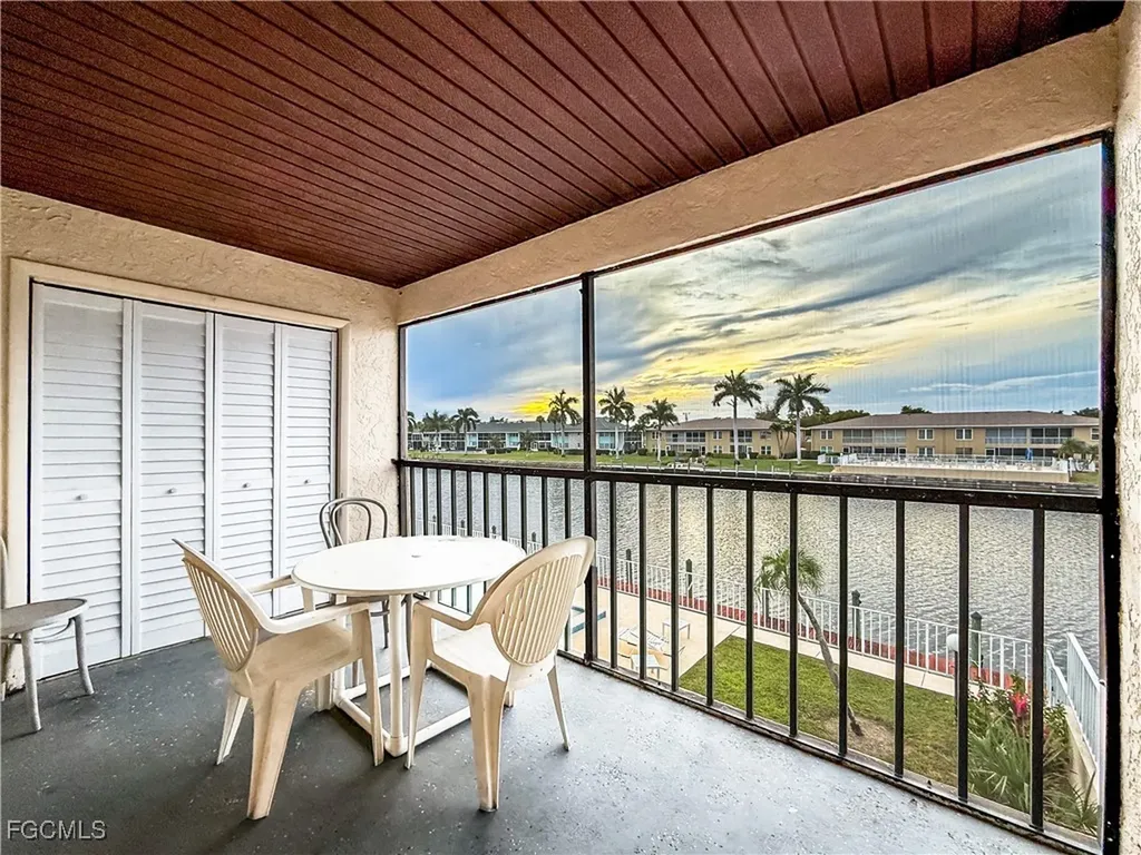 4534 SE 5th Place Cape Coral FL 33904