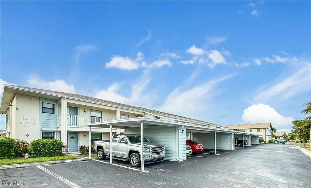 4534 SE 5th Place Cape Coral FL 33904