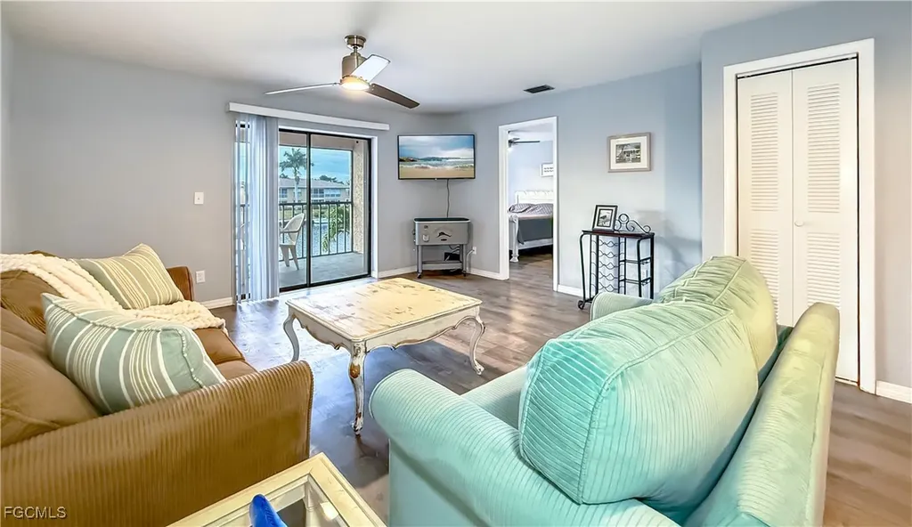 4534 SE 5th Place Cape Coral FL 33904