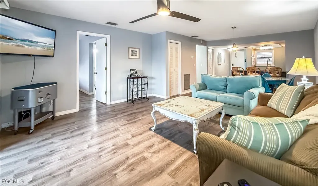 4534 SE 5th Place Cape Coral FL 33904