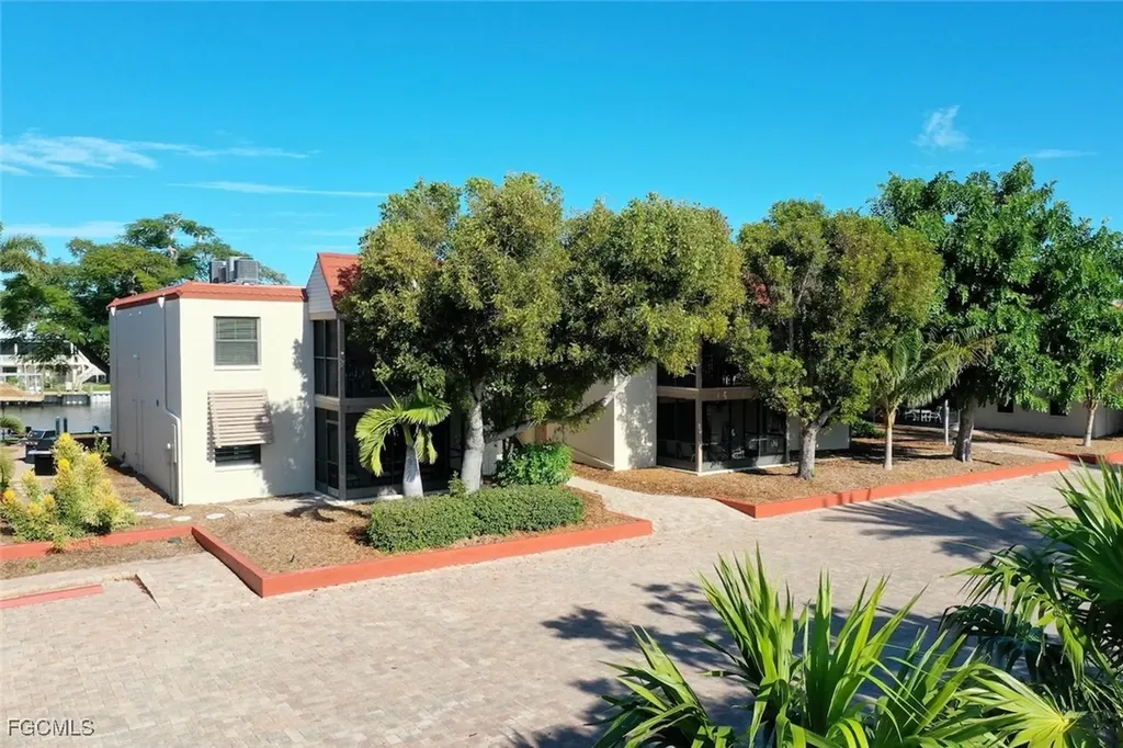 845 E Gulf Drive Sanibel FL 33957