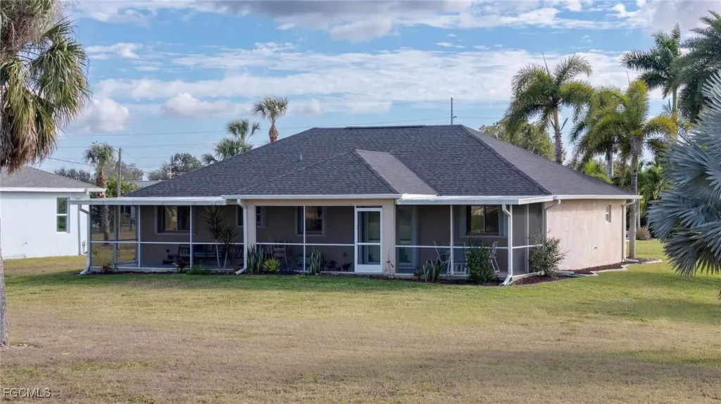 2013 NE 25th Street Cape Coral FL 33909