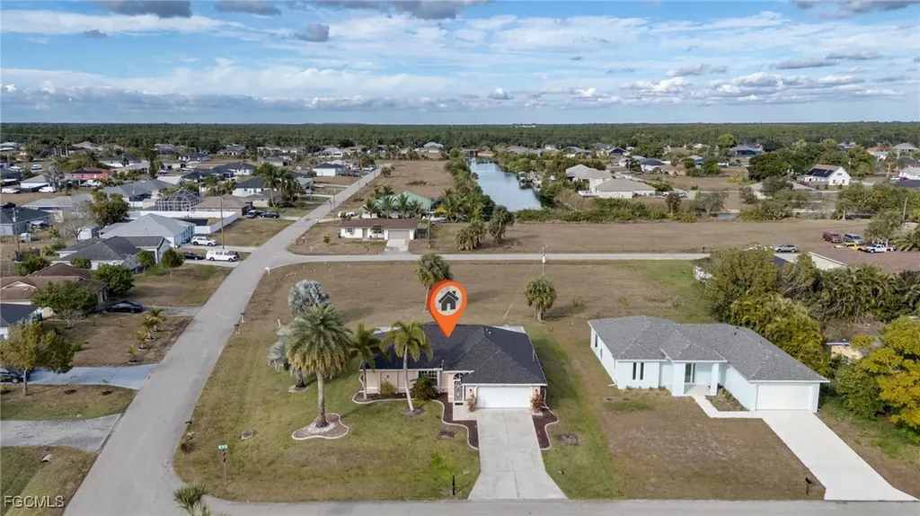 2013 NE 25th Street Cape Coral FL 33909