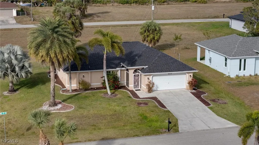 2013 NE 25th Street Cape Coral FL 33909