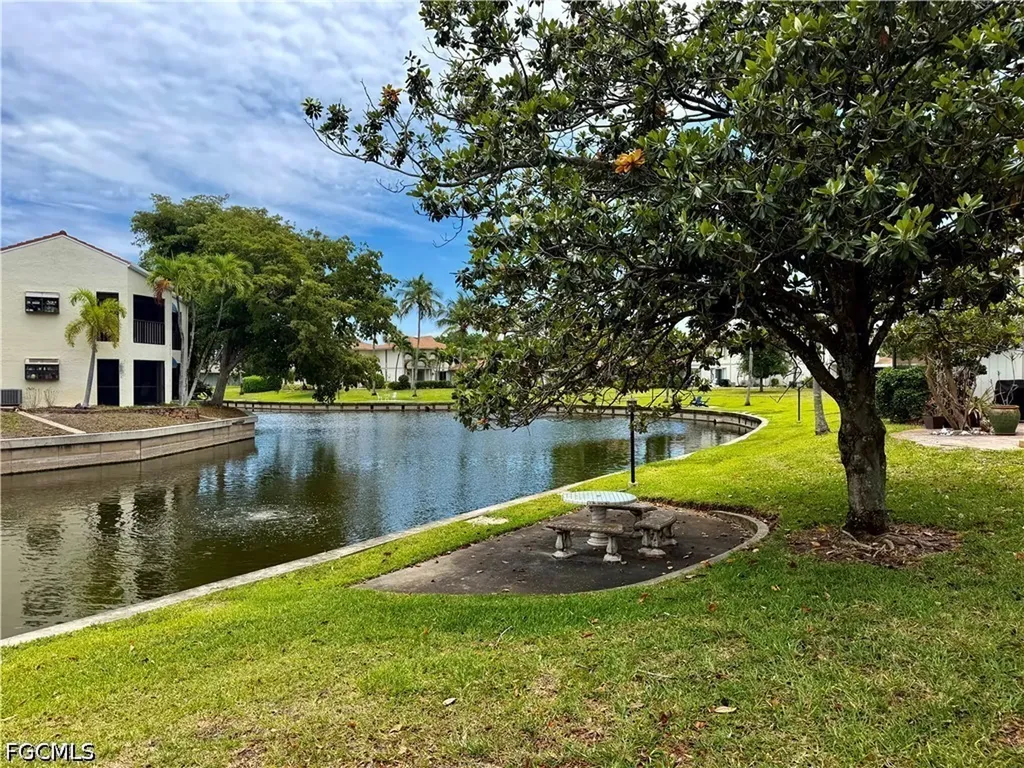 4277 Island Circle Fort Myers FL 33919