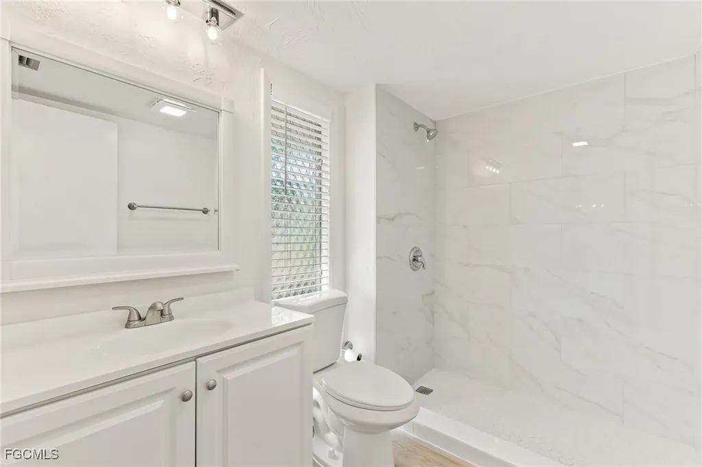 4277 Island Circle Fort Myers FL 33919