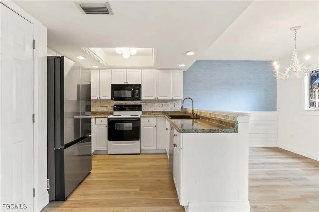4277 Island Circle Fort Myers FL 33919