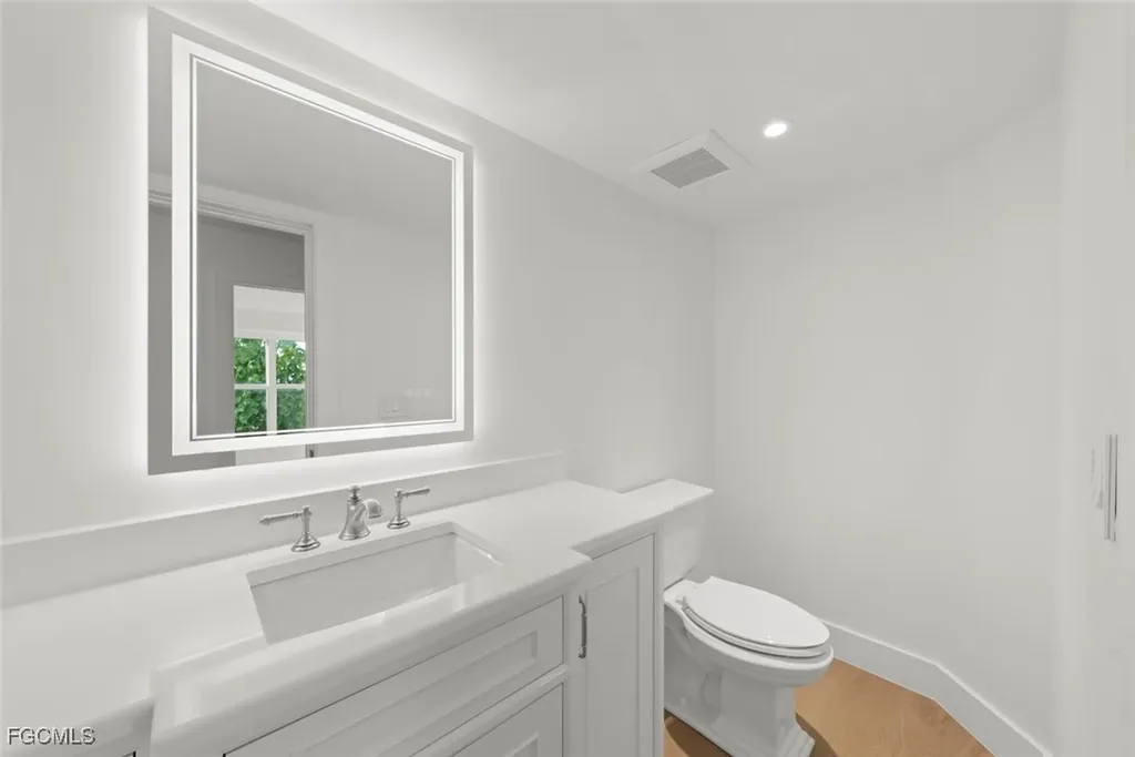 3127 W Gulf Drive Sanibel FL 33957