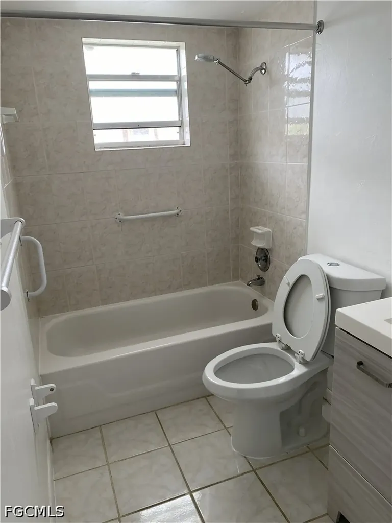 2828 Jackson Street Fort Myers FL 33901