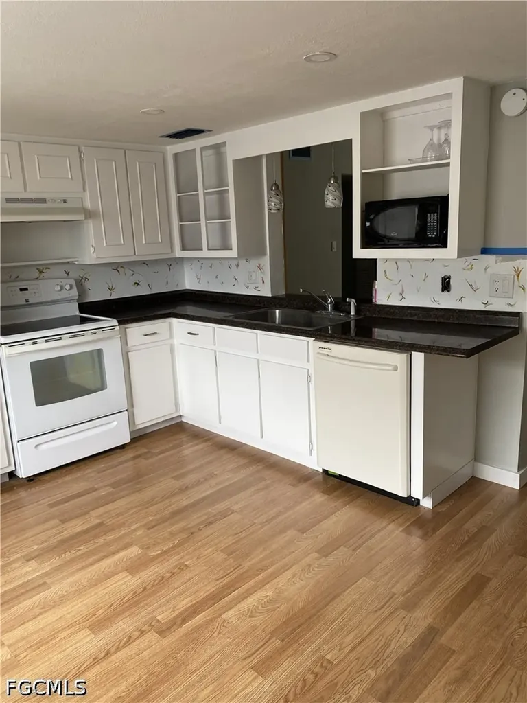 2828 Jackson Street Fort Myers FL 33901