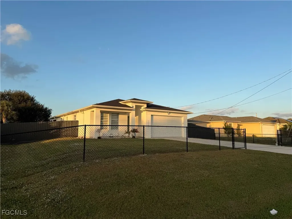 3006 40th Street SW Lehigh Acres FL 33976