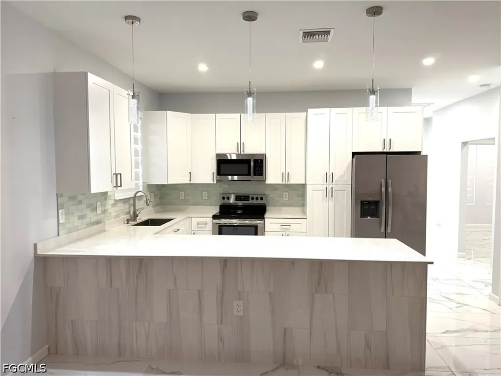 3006 40th Street SW Lehigh Acres FL 33976