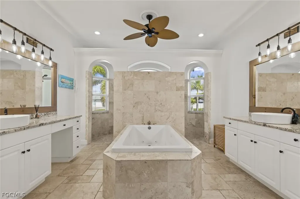 2114 SW 29th Terrace Cape Coral FL 33914