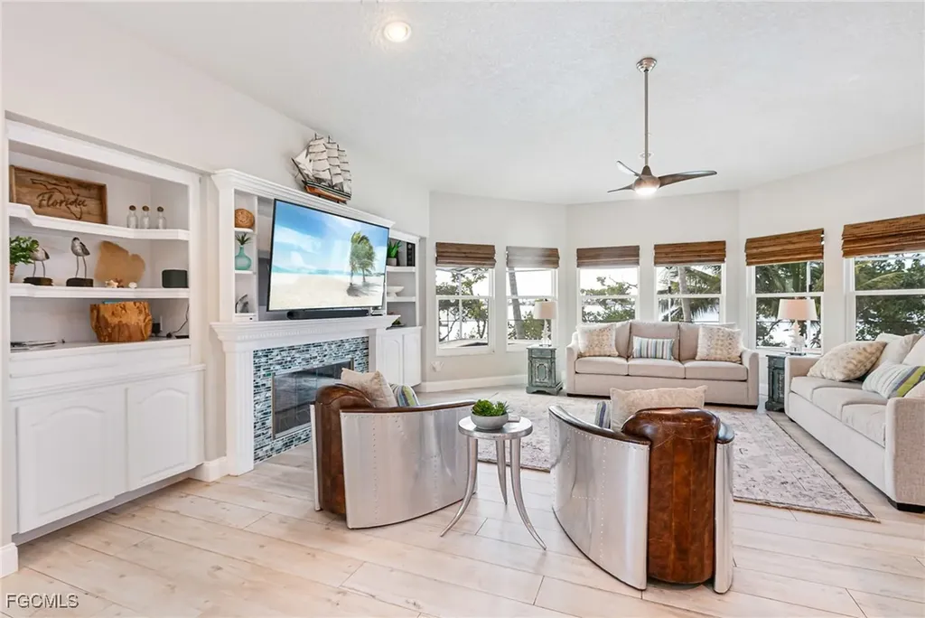 12201 Shoreview Drive Matlacha FL 33993