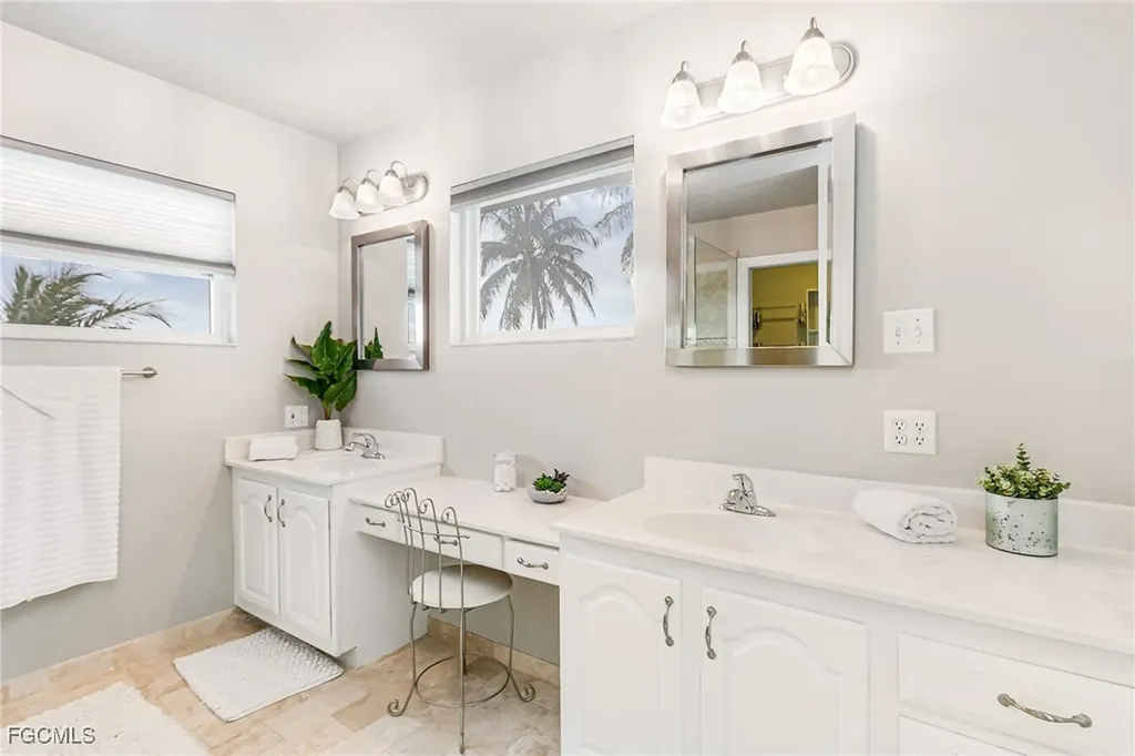 12201 Shoreview Drive Matlacha FL 33993