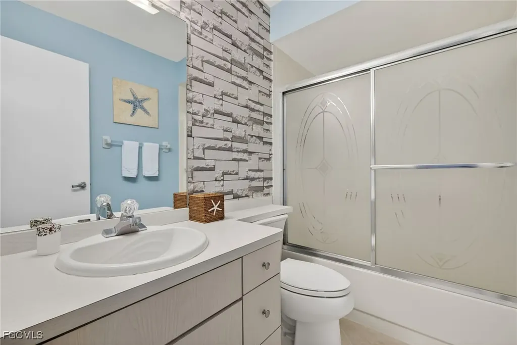 1100 Pondella Road Cape Coral FL 33909