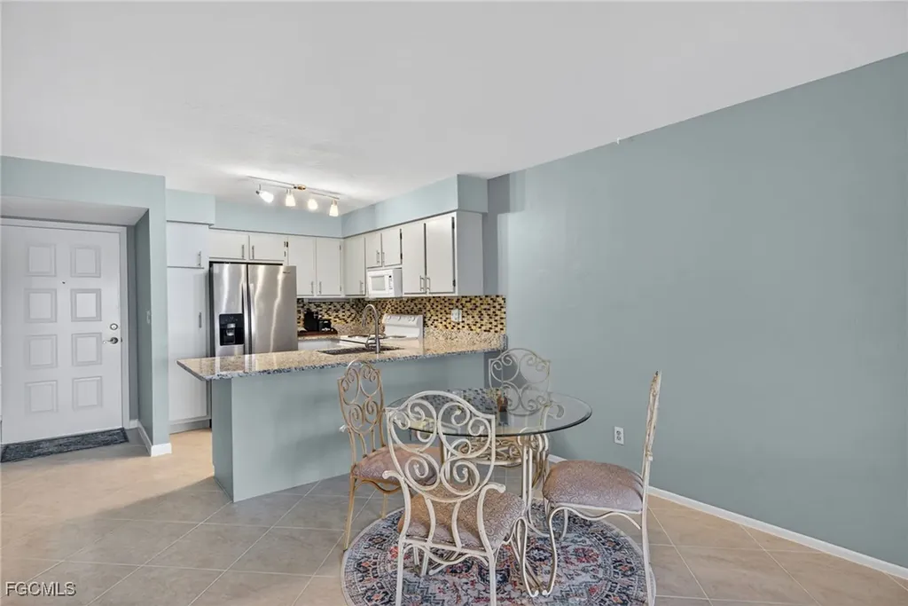 1100 Pondella Road Cape Coral FL 33909