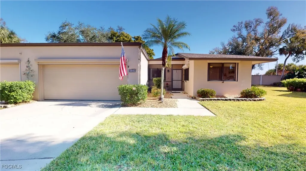 5842 Crabwood Court Fort Myers FL 33919