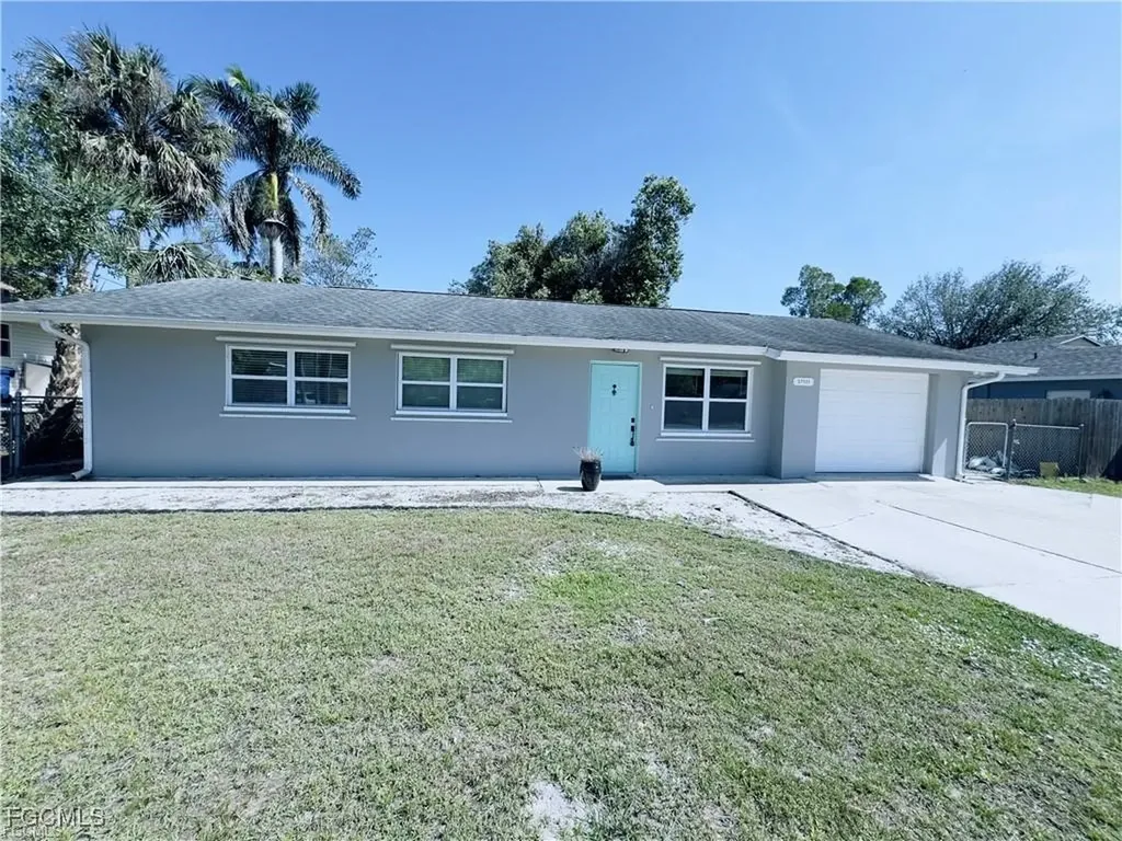 27111 Lavinka Street Bonita Springs FL 34135