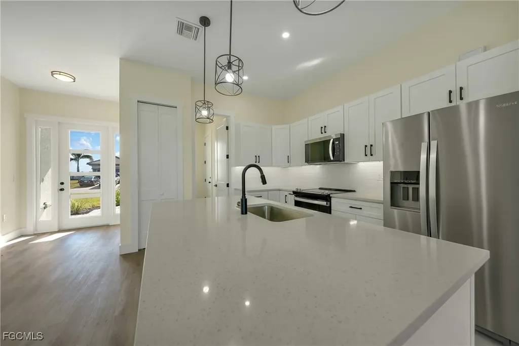 3405 NW 8th Terrace Cape Coral FL 33993