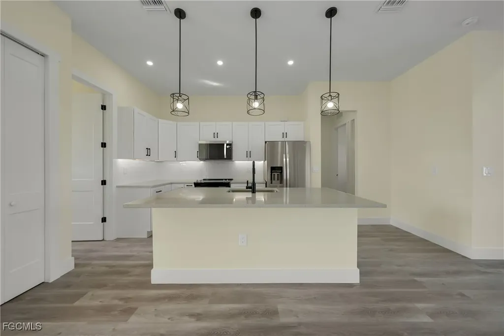3405 NW 8th Terrace Cape Coral FL 33993