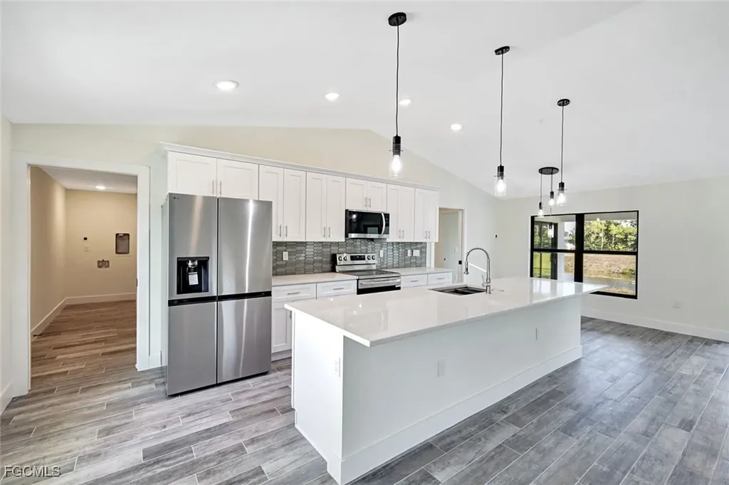 3603 NE 9th Avenue Cape Coral FL 33909