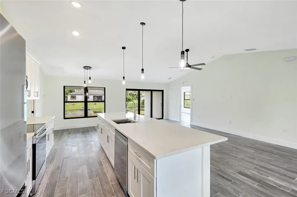 3603 NE 9th Avenue Cape Coral FL 33909