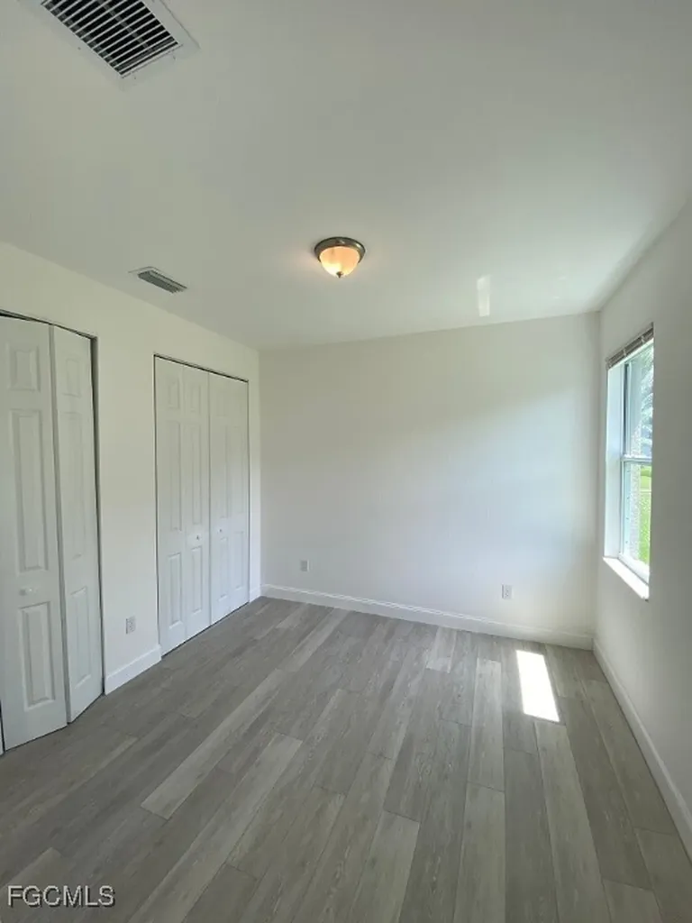 3423 SW 6th Place Cape Coral FL 33914