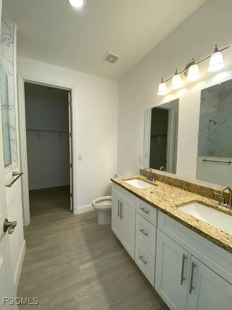3423 SW 6th Place Cape Coral FL 33914