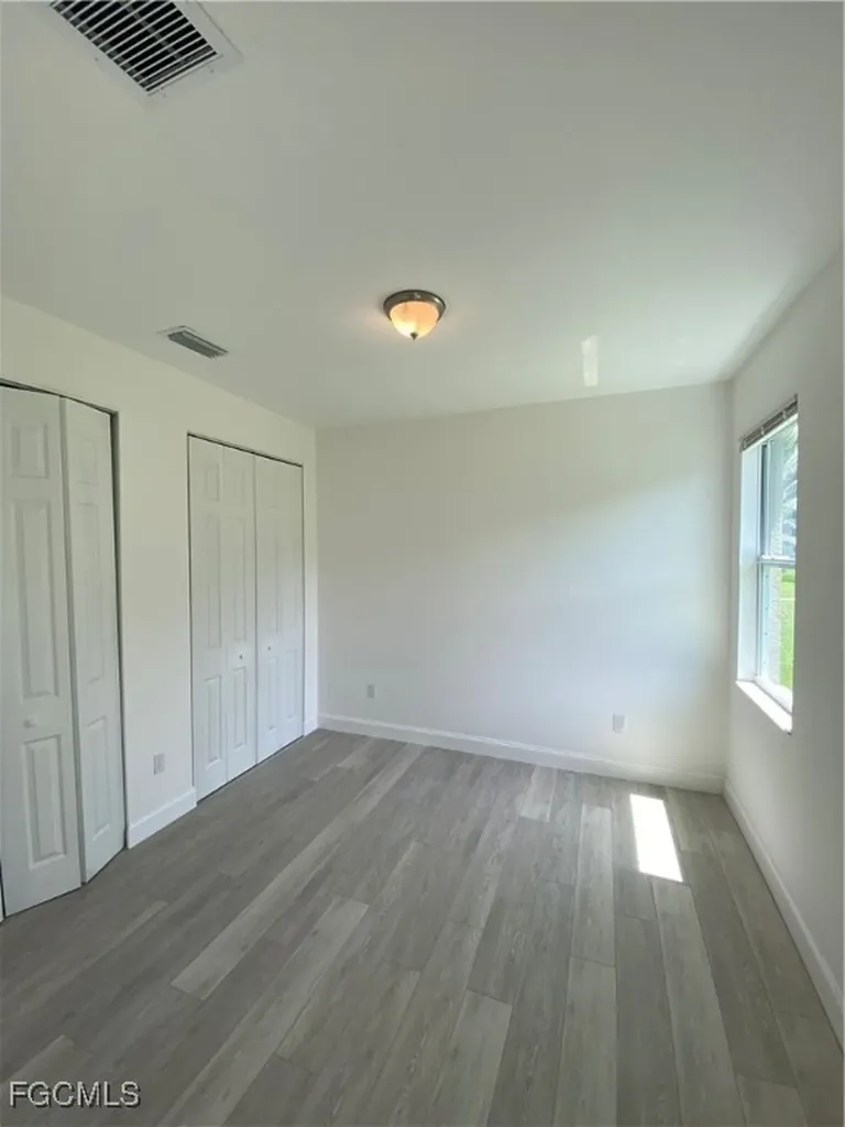 3423 SW 6th Place Cape Coral FL 33914