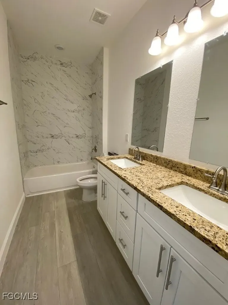 3423 SW 6th Place Cape Coral FL 33914