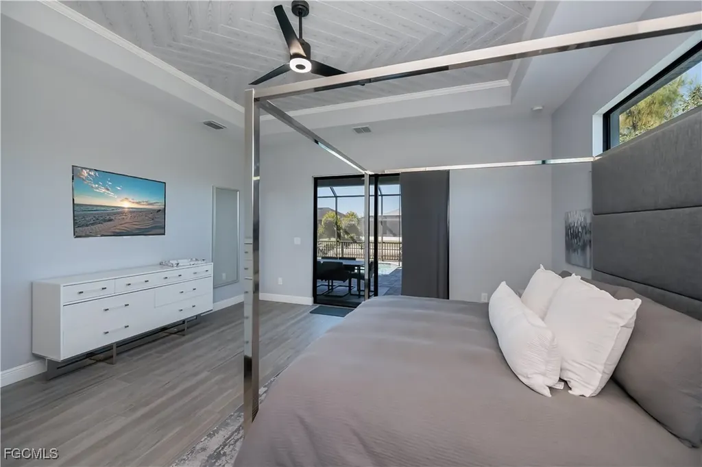 2818 Old Burnt Store Road N Cape Coral FL 33993