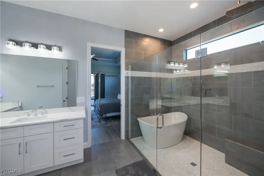 2818 Old Burnt Store Road N Cape Coral FL 33993