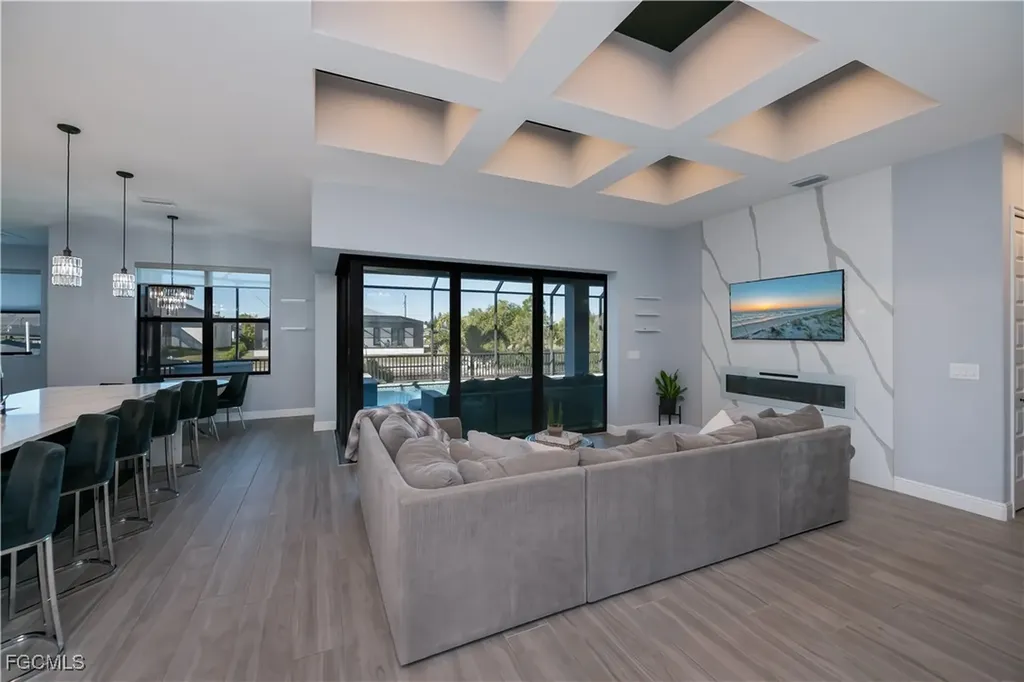 2818 Old Burnt Store Road N Cape Coral FL 33993