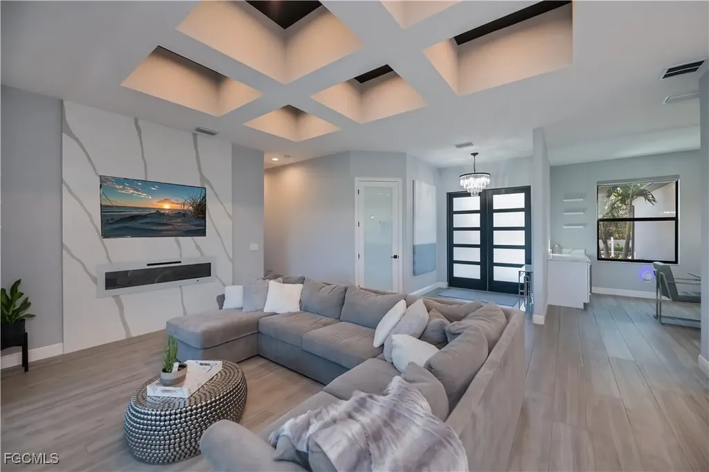 2818 Old Burnt Store Road N Cape Coral FL 33993