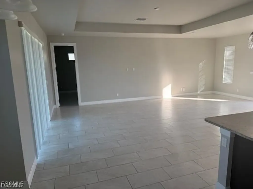 932 NW 5th Avenue Cape Coral FL 33993