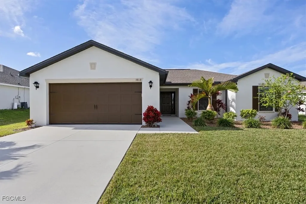 3818 SW 15th Place Cape Coral FL 33914